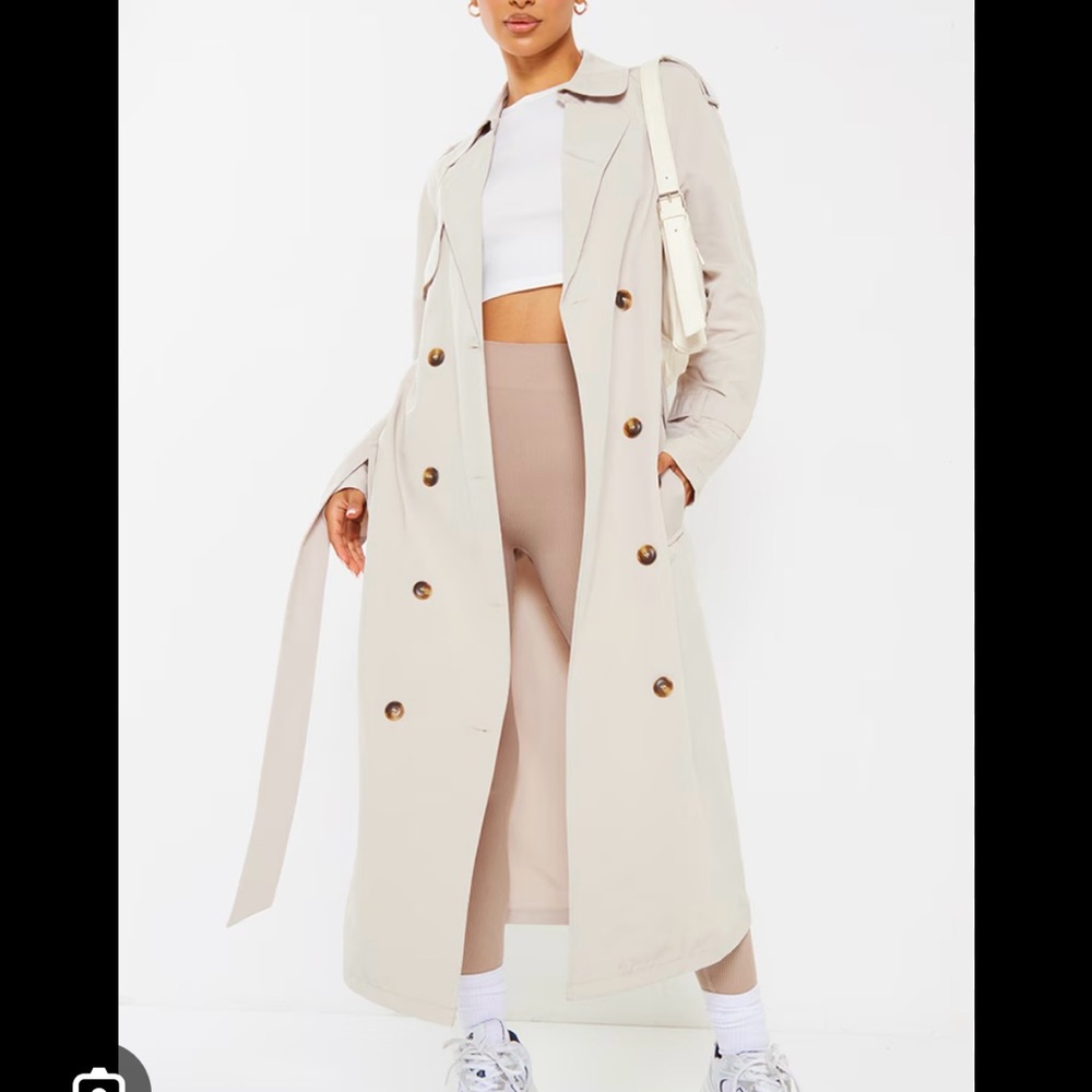 **SOLD** PrettyLittleThing Petite Oversized Trench Coat